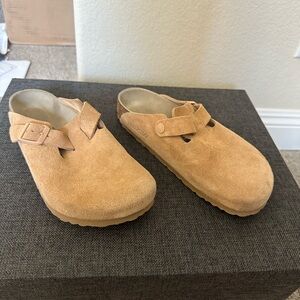 Birkenstock clogs suede
